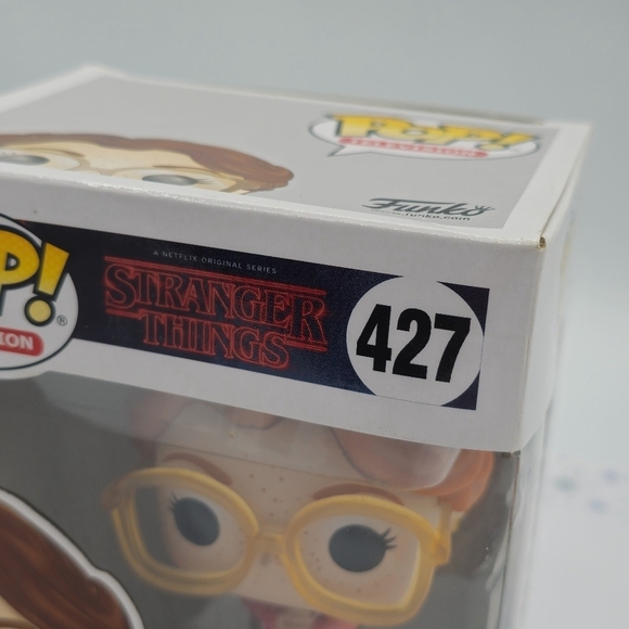 Funko POP! Stranger Things Barb #427 Vinyl Figure - Picture 2 of 6